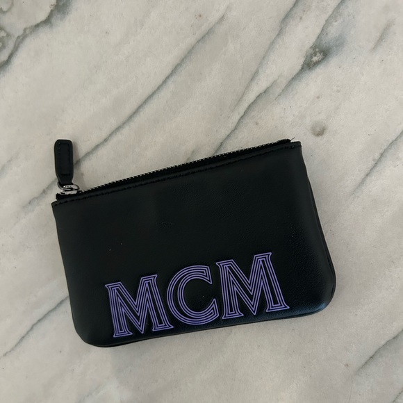 MCM Key Pouch Leather card holder - Picture 7 of 7